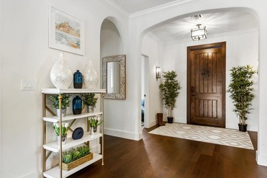 Casa Poinsettia, a design led Spanish Revival retreat in - photo 9