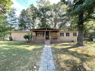 Lake Home For Sale in Cadiz, Kentucky