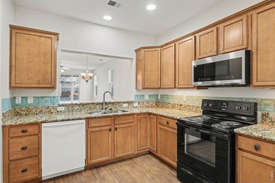 Hard to find, well cared for MacKenzie Place cottage that backs