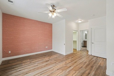 Hard to find, well cared for MacKenzie Place cottage that backs