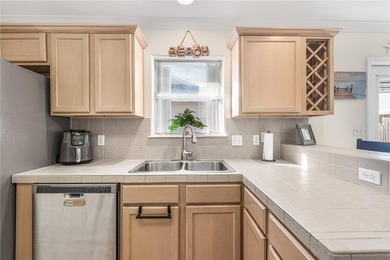 Whether you're looking for a full-time residence or a peaceful - photo 21