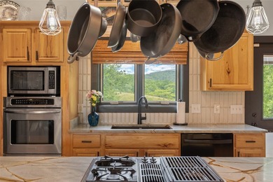 Move-in ready and thoughtfully designed for low-maintenance - photo 23