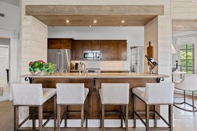 EQUINOXE - Experience unmatched luxury in this fully renovated - photo 9