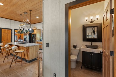 Move-in ready and thoughtfully designed for low-maintenance - photo 31
