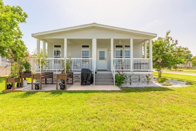 Welcome to luxury, convenience, and effortless Florida living in - photo 33