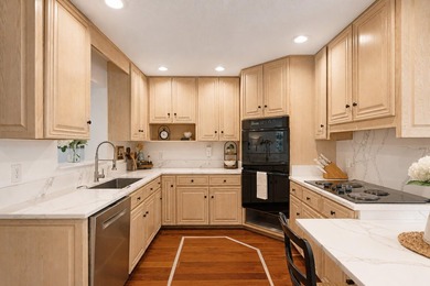 Welcome to 7416 Overlook Drive in Lake Worth, a spacious and - photo 8