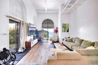 BREATHTAKING OCEAN VIEWS take center stage from the moment you - photo 12