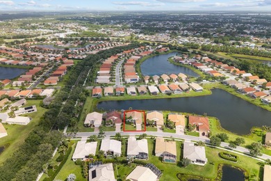 ***Chardonnay Model - Lake View! Move in Ready - 3 Bedroom, 2 - photo 5