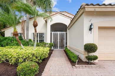 ***Chardonnay Model - Lake View! Move in Ready - 3 Bedroom, 2 - photo 6