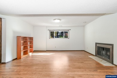 Now reintroduced to the market. Set on nearly half an acre in a