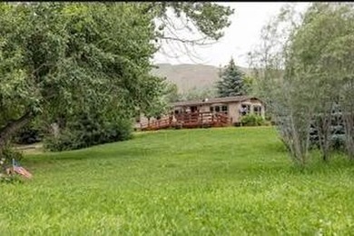 Big Wood River Home Sale Pending in Bellevue Idaho