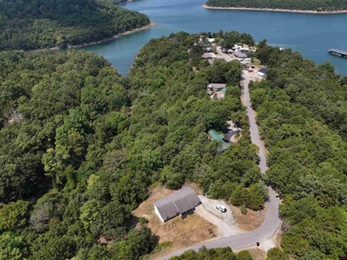 Bull Shoals Lake Home For Sale in Mountain Home Arkansas