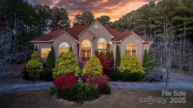 Lake Hickory Home For Sale in Granite Falls North Carolina
