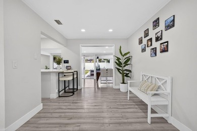 Beautifully updated and move-in ready 3-Bed 2-Bath Residence - photo 14