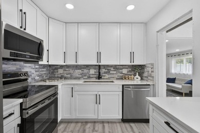 Beautifully updated and move-in ready 3-Bed 2-Bath Residence - photo 16
