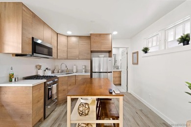 Incredibly rare mixed-use trophy property located at the corner - photo 21