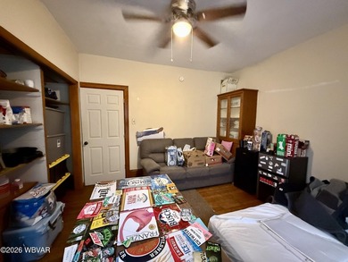 Great investment opportunity! This 4-bedroom single-family home - photo 21
