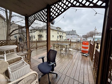 Great investment opportunity! This 4-bedroom single-family home - photo 22