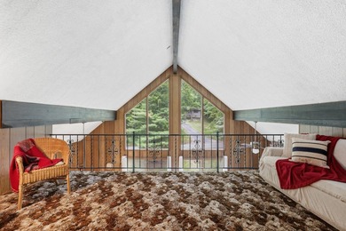 Welcome to this beautifully maintained A-frame in the heart of - photo 23