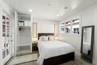 Incredibly rare mixed-use trophy property located at the corner - photo 23