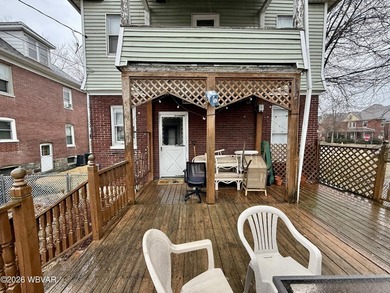 Great investment opportunity! This 4-bedroom single-family home - photo 23