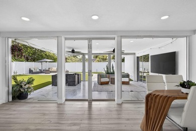 Beautifully updated and move-in ready 3-Bed 2-Bath Residence - photo 24