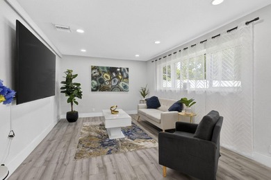 Beautifully updated and move-in ready 3-Bed 2-Bath Residence - photo 26