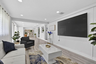 Beautifully updated and move-in ready 3-Bed 2-Bath Residence - photo 27