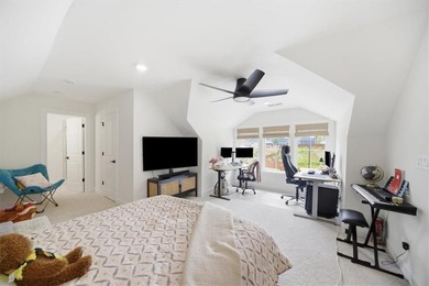 Like new and loaded with upgrades, this stunning 3BR/3BA home in - photo 29