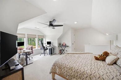 Like new and loaded with upgrades, this stunning 3BR/3BA home in - photo 31