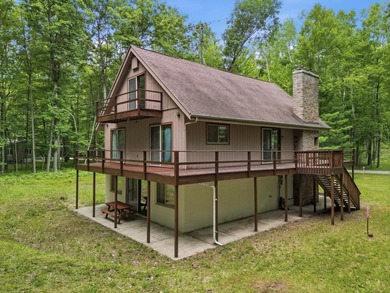 Welcome to this beautifully maintained A-frame in the heart of - photo 31