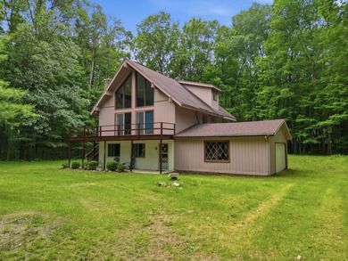 Welcome to this beautifully maintained A-frame in the heart of - photo 32