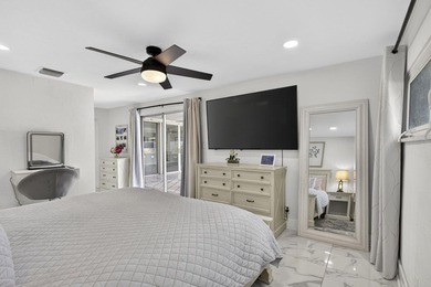Beautifully updated and move-in ready 3-Bed 2-Bath Residence - photo 33