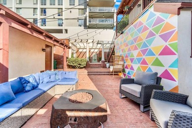 Incredibly rare mixed-use trophy property located at the corner - photo 37