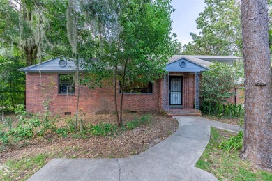 (private lake, pond, creek) Home Sale Pending in Gainesville, FL Florida