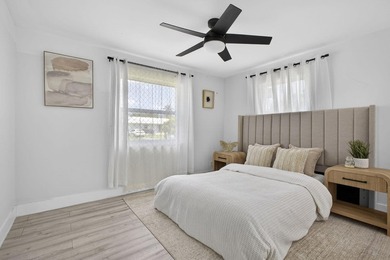 Beautifully updated and move-in ready 3-Bed 2-Bath Residence - photo 41