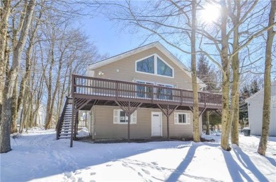 Lake Home Off Market in Coolbaugh, Pennsylvania