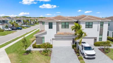 (private lake, pond, creek) Townhome/Townhouse For Sale in Lake Worth Florida