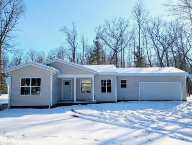 Lake Home For Sale in Houghton Lake, Michigan