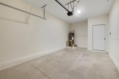 Welcome to this beautifully designed 3-bedroom, 2.5-bathroom - photo 11