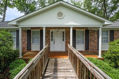 Large 4 bedroom home on a corner lot in Alice dr school - photo 12
