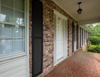 Large 4 bedroom home on a corner lot in Alice dr school - photo 13