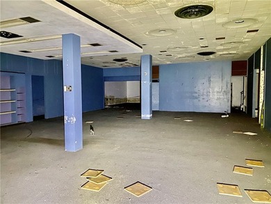 It's time to be the new owner of 40k sq ft commercial property - photo 14