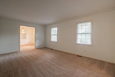 Large 4 bedroom home on a corner lot in Alice dr school - photo 16