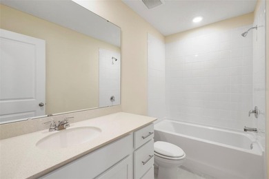 Welcome to this beautifully designed 3-bedroom, 2.5-bathroom - photo 21