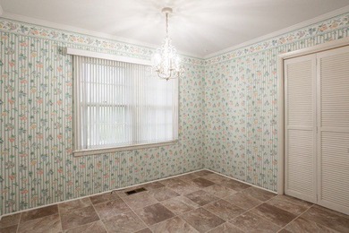 Large 4 bedroom home on a corner lot in Alice dr school - photo 23
