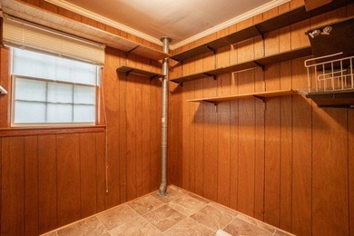 Large 4 bedroom home on a corner lot in Alice dr school - photo 28