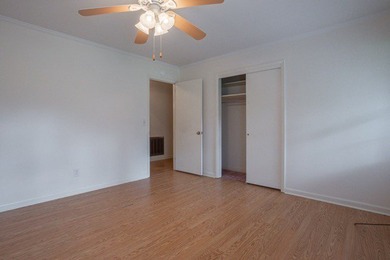 Large 4 bedroom home on a corner lot in Alice dr school - photo 36