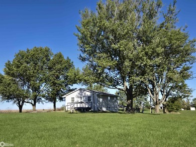 What a perfect blend of secluded country living and easy access - photo 4