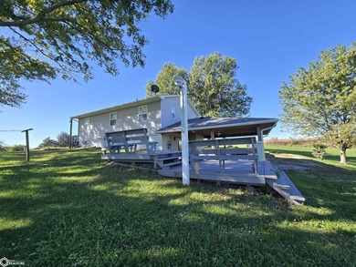 What a perfect blend of secluded country living and easy access - photo 5